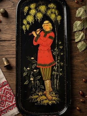 Vintage, hand-painted Russian metal tray or wall plaque, Zhostovo folk art.